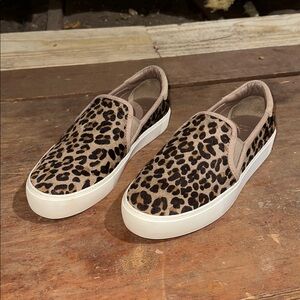 UGG Leopard Pattern Slip-On Shoes